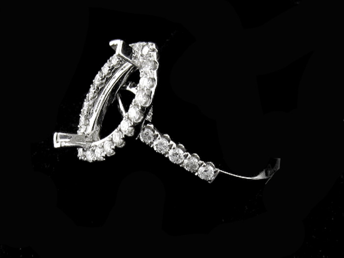 18KT W/GOLD, RD 0.52CT, 12X6