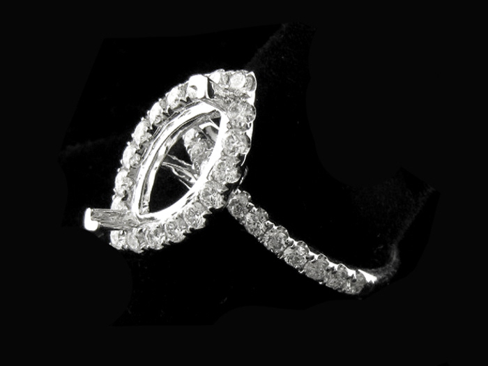 18KT W/GOLD, RD 0.80CTW