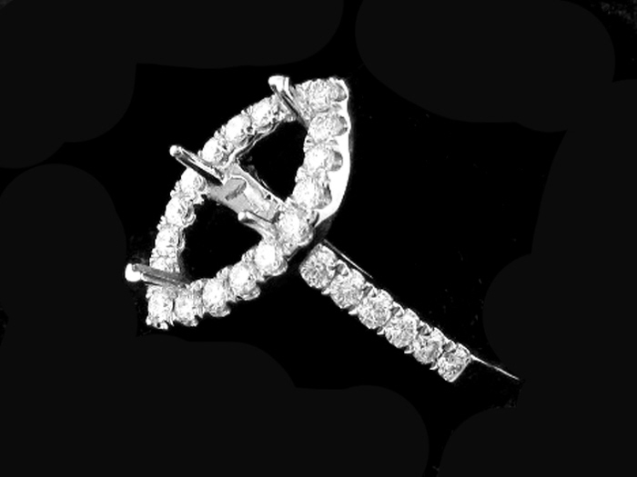 18KT W/GOLD, RD 0.66CTW, 11X5.5MM