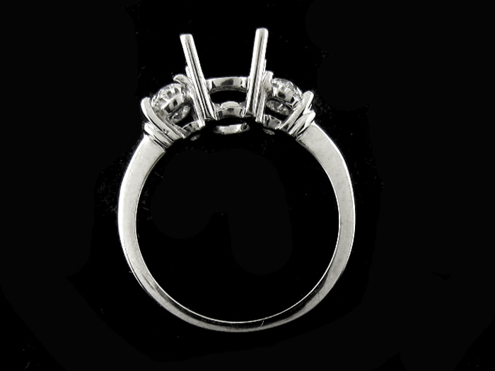 14KT W/GOLD, OVAL 0.82CTW