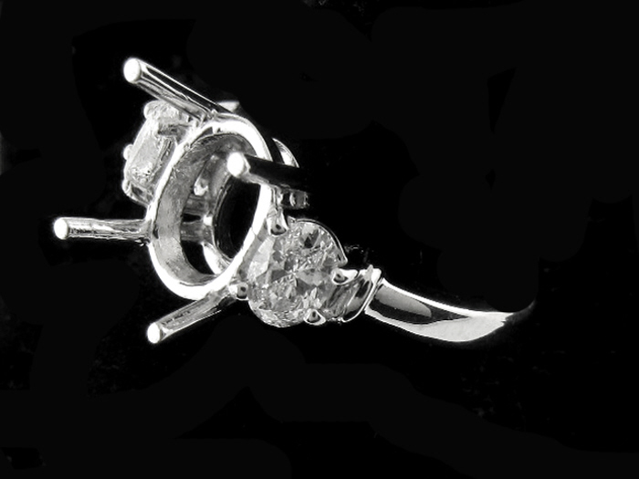 14KT W/GOLD, OVAL 0.60CTW
